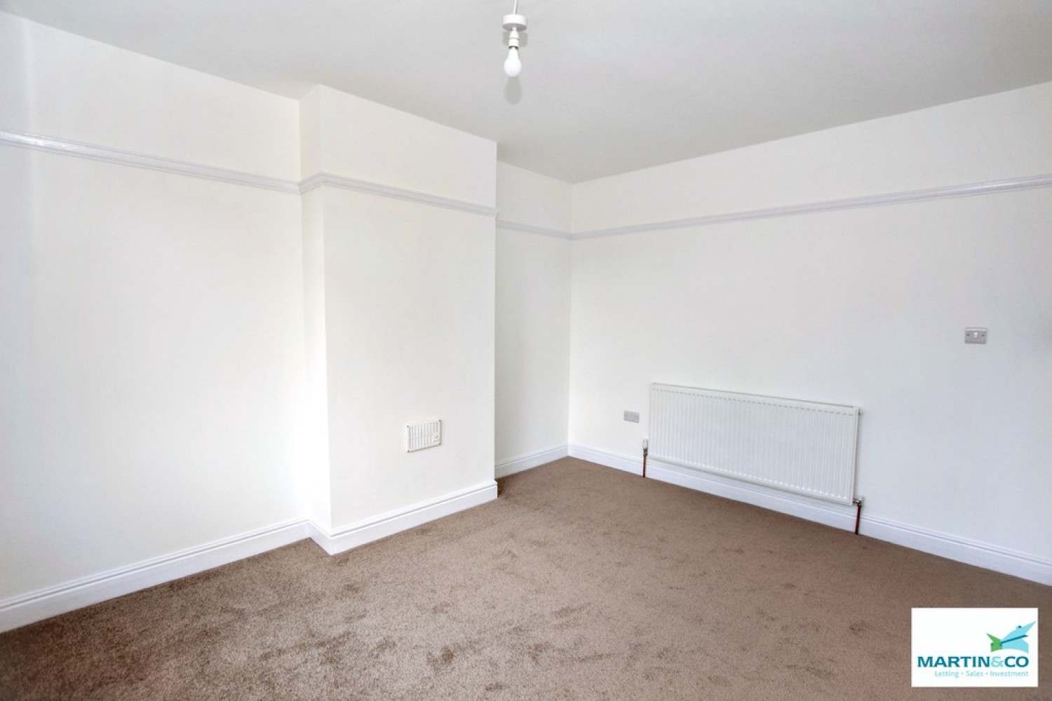 3 bedroom House in Welwyn Road, Hinckley