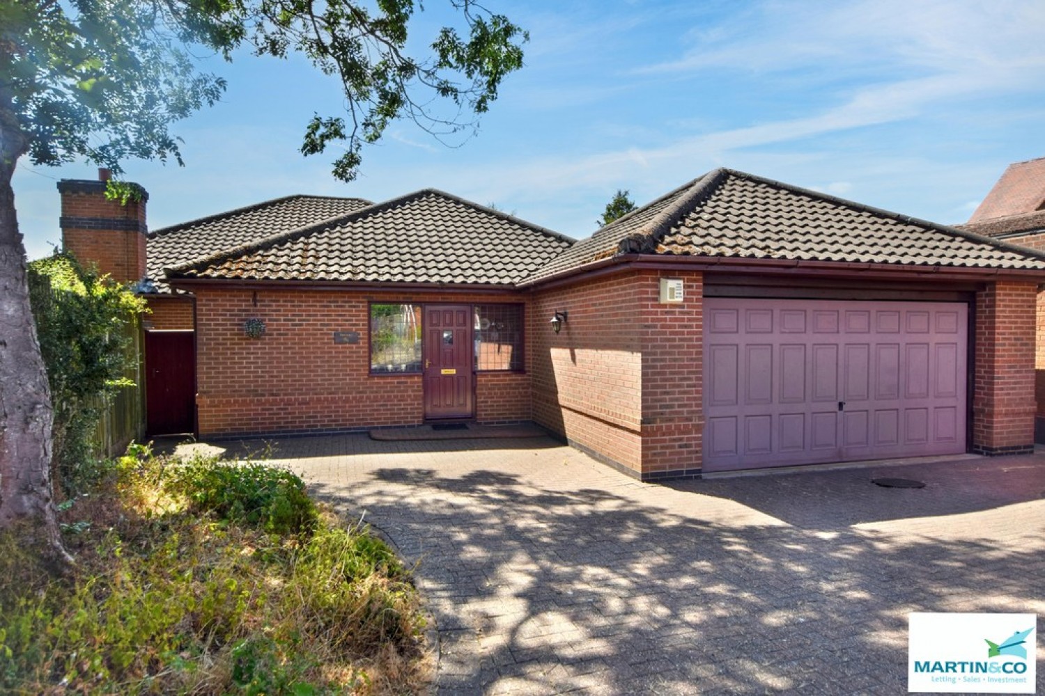 3 bedroom Bungalow for Sale Thornfield Way, Hinckley