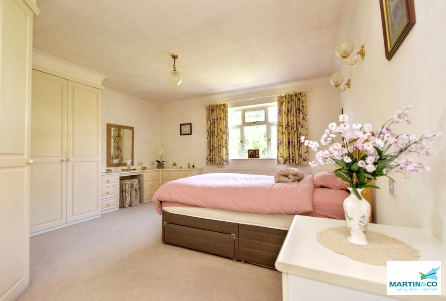 3 bedroom Bungalow for Sale Thornfield Way, Hinckley