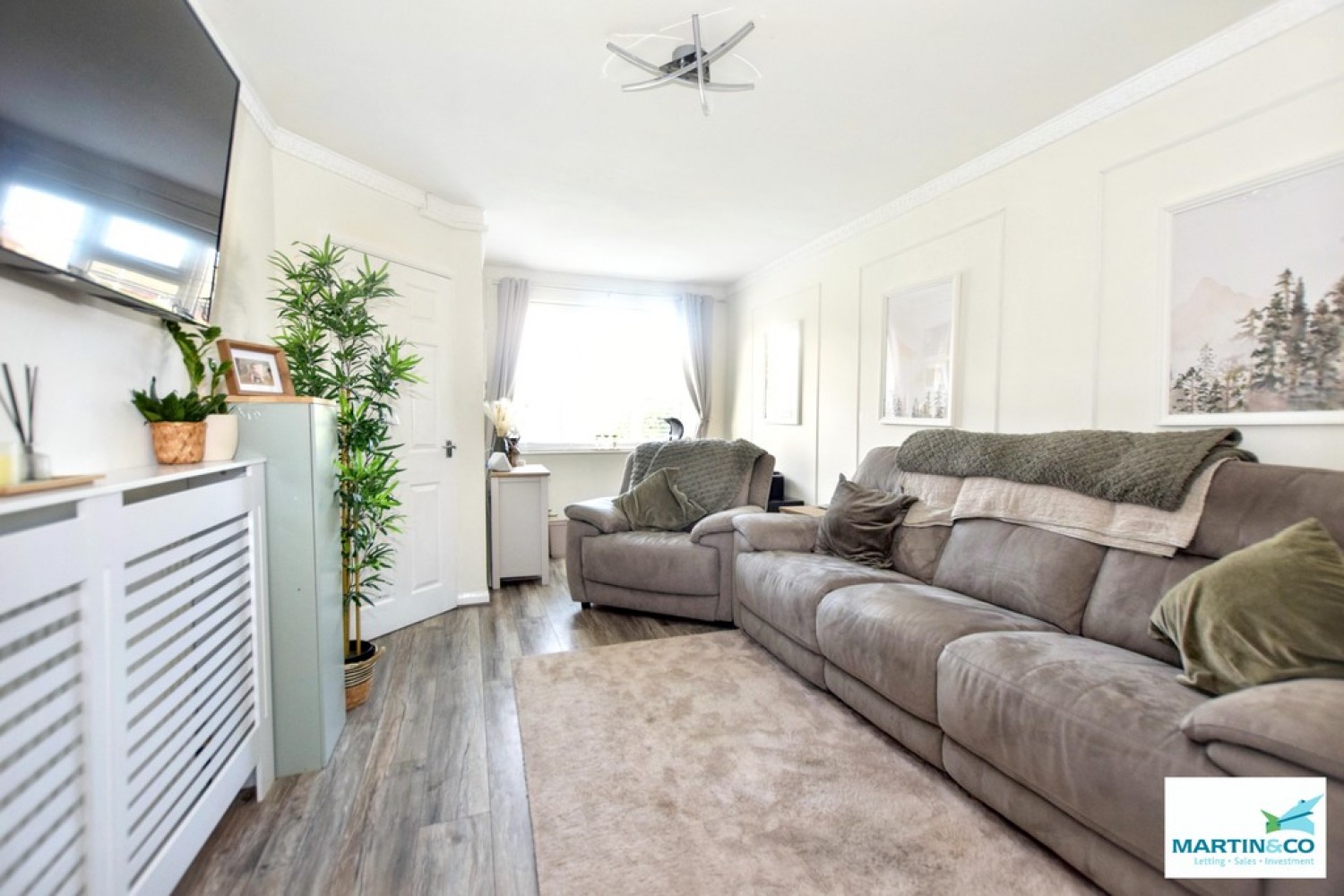 2 bedroom House for Sale John Nichols Street, Hinckley