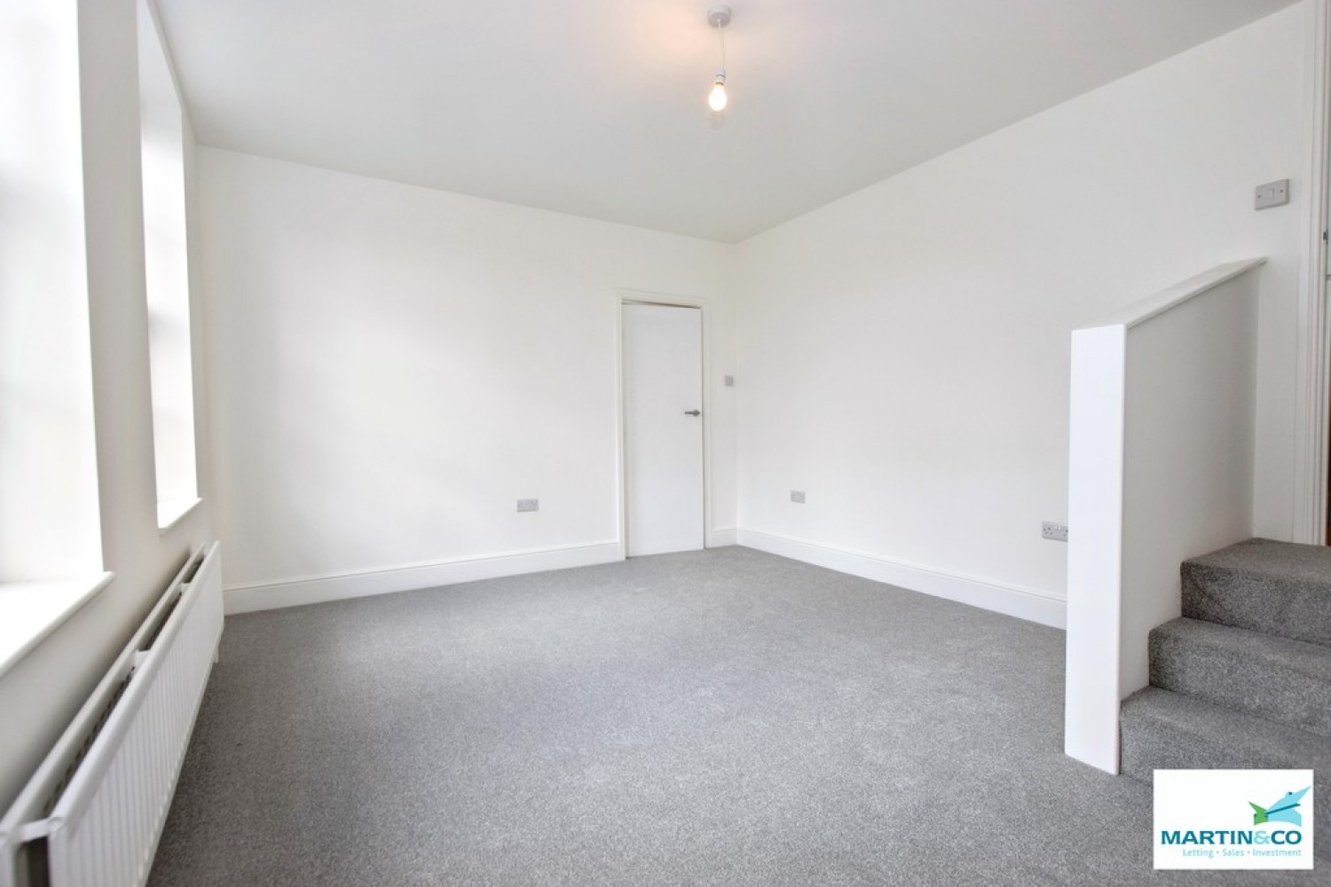 2 bedroom Flat for Sale High Street, Lutterworth