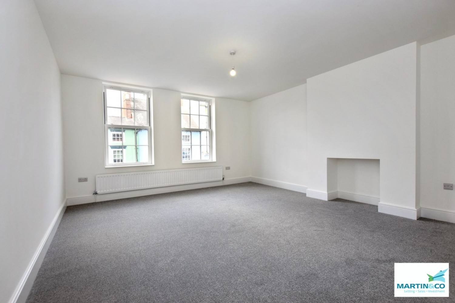2 bedroom Flat for Sale High Street, Lutterworth
