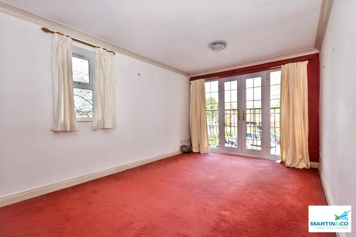 Queens Park Court, Hinckley