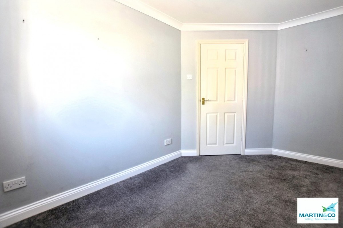 Queens Park Court, Hinckley