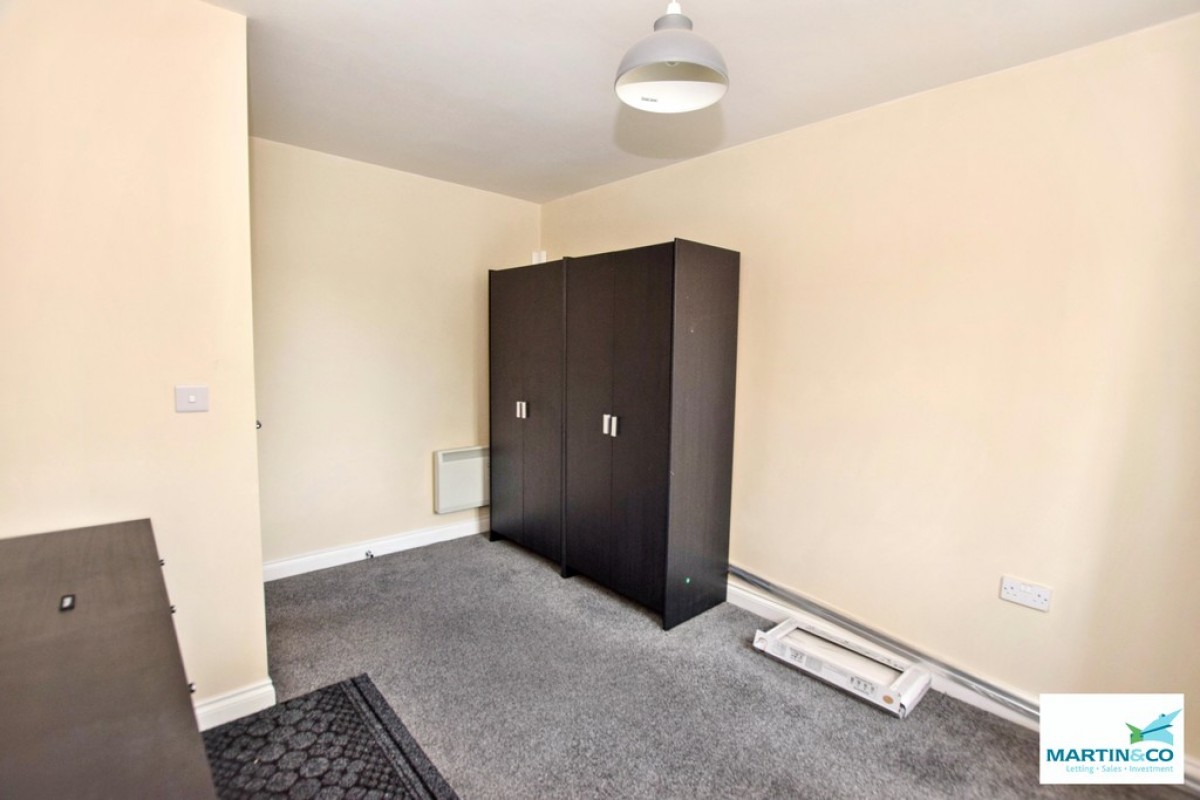 Weavers Court, Hinckley