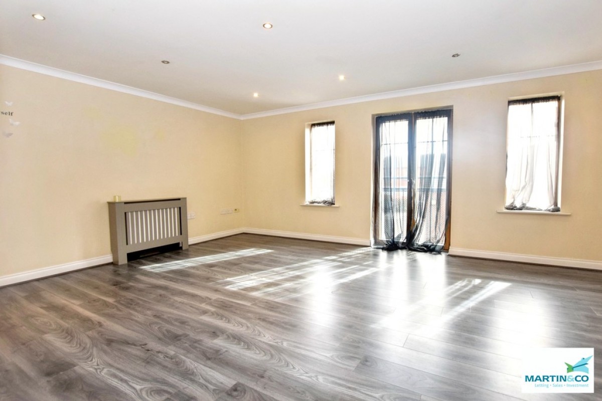 Weavers Court, Hinckley