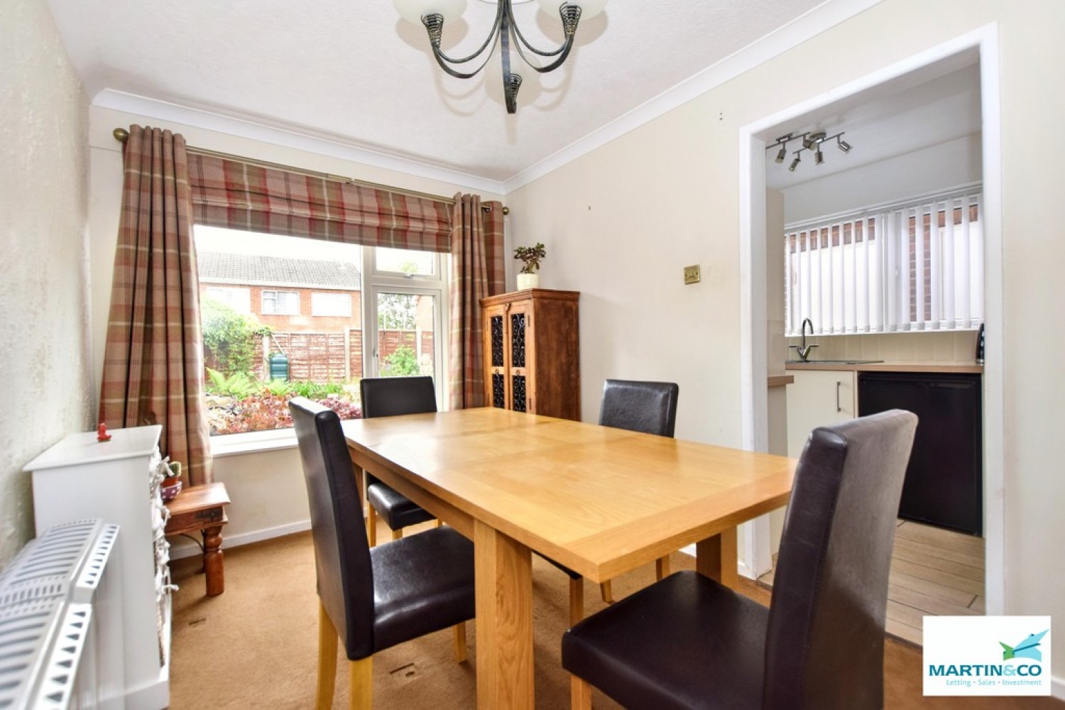 3 bedroom House for Sale Lochmore Close, Hinckley