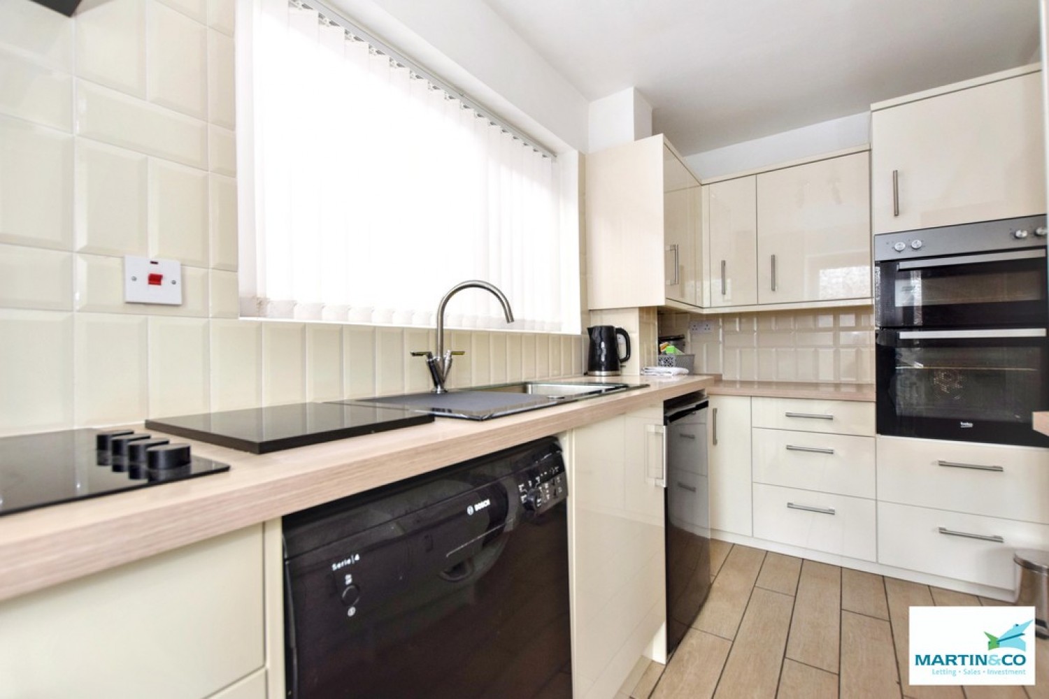 3 bedroom House for Sale Lochmore Close, Hinckley