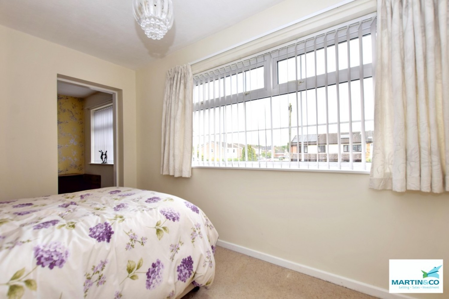 3 bedroom House for Sale Lochmore Close, Hinckley