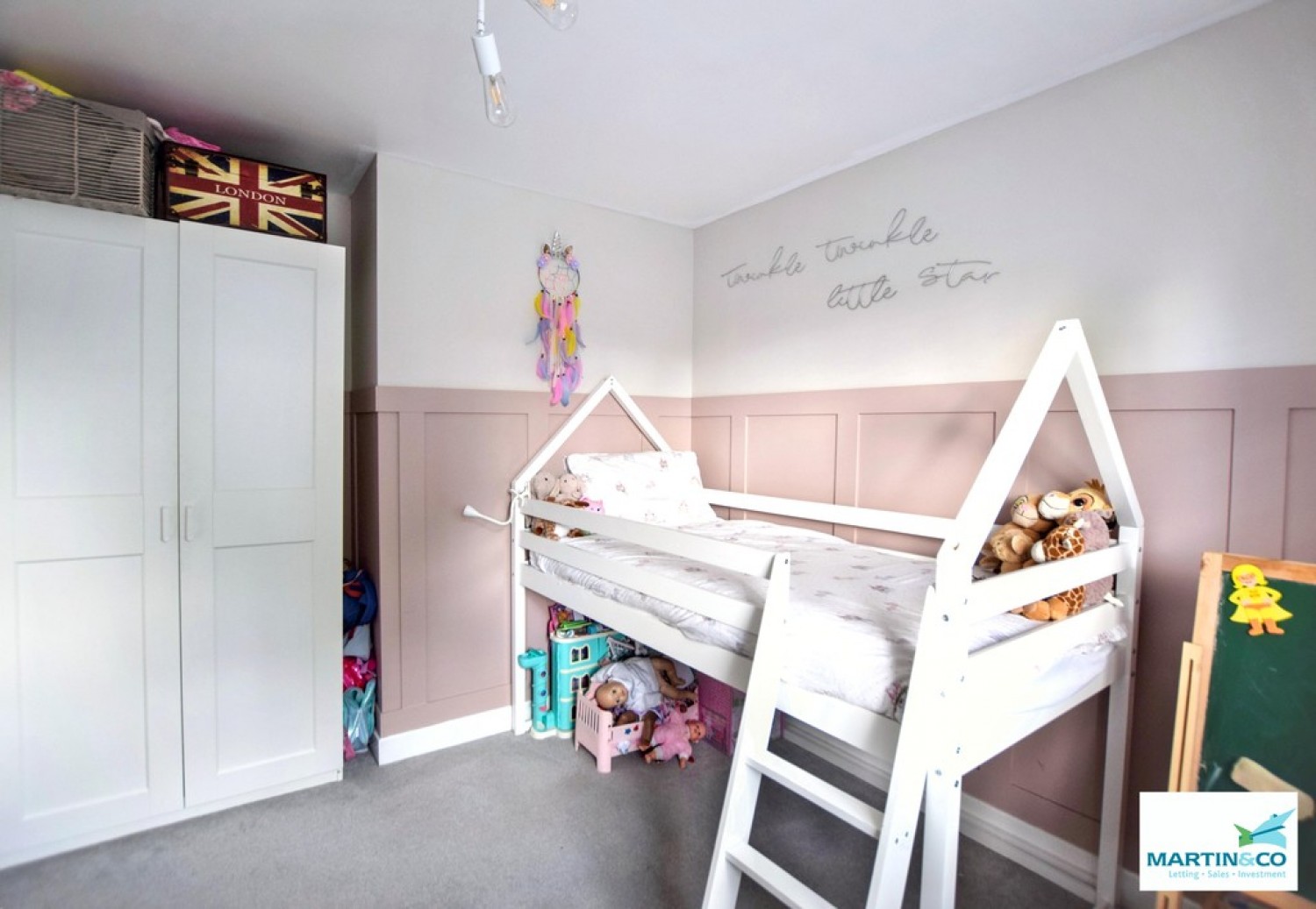 4 bedroom House for Sale Holywell Fields, Hinckley