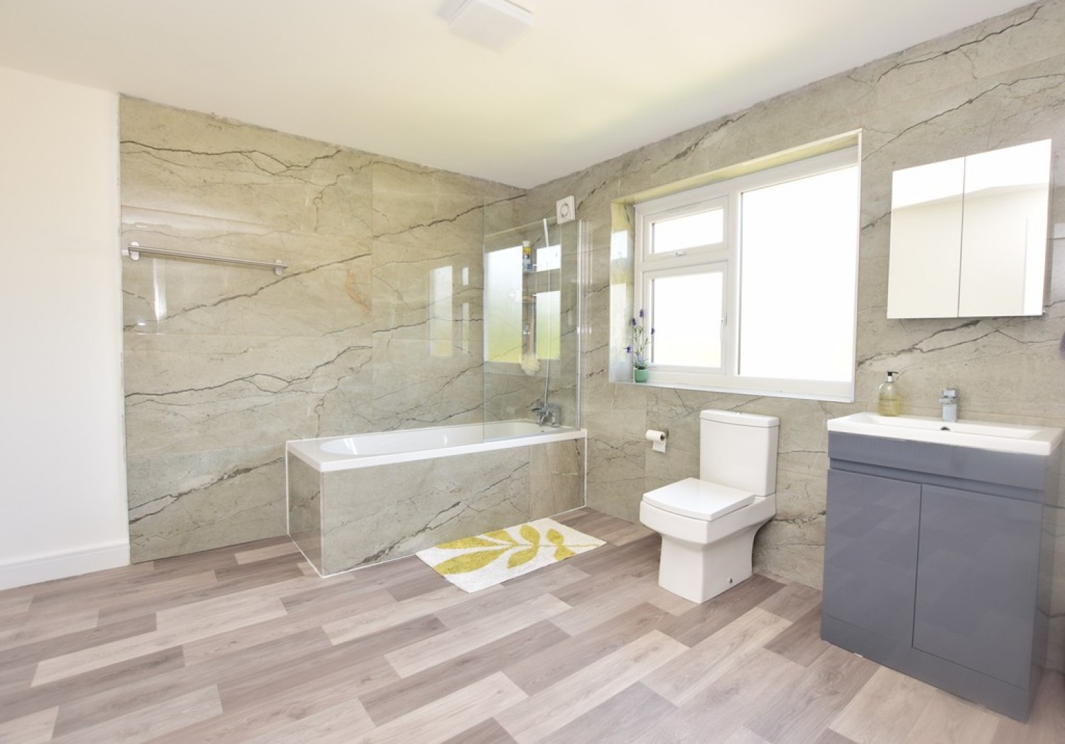 3 bedroom House for Sale Sapcote Road, Burbage, Hinckley