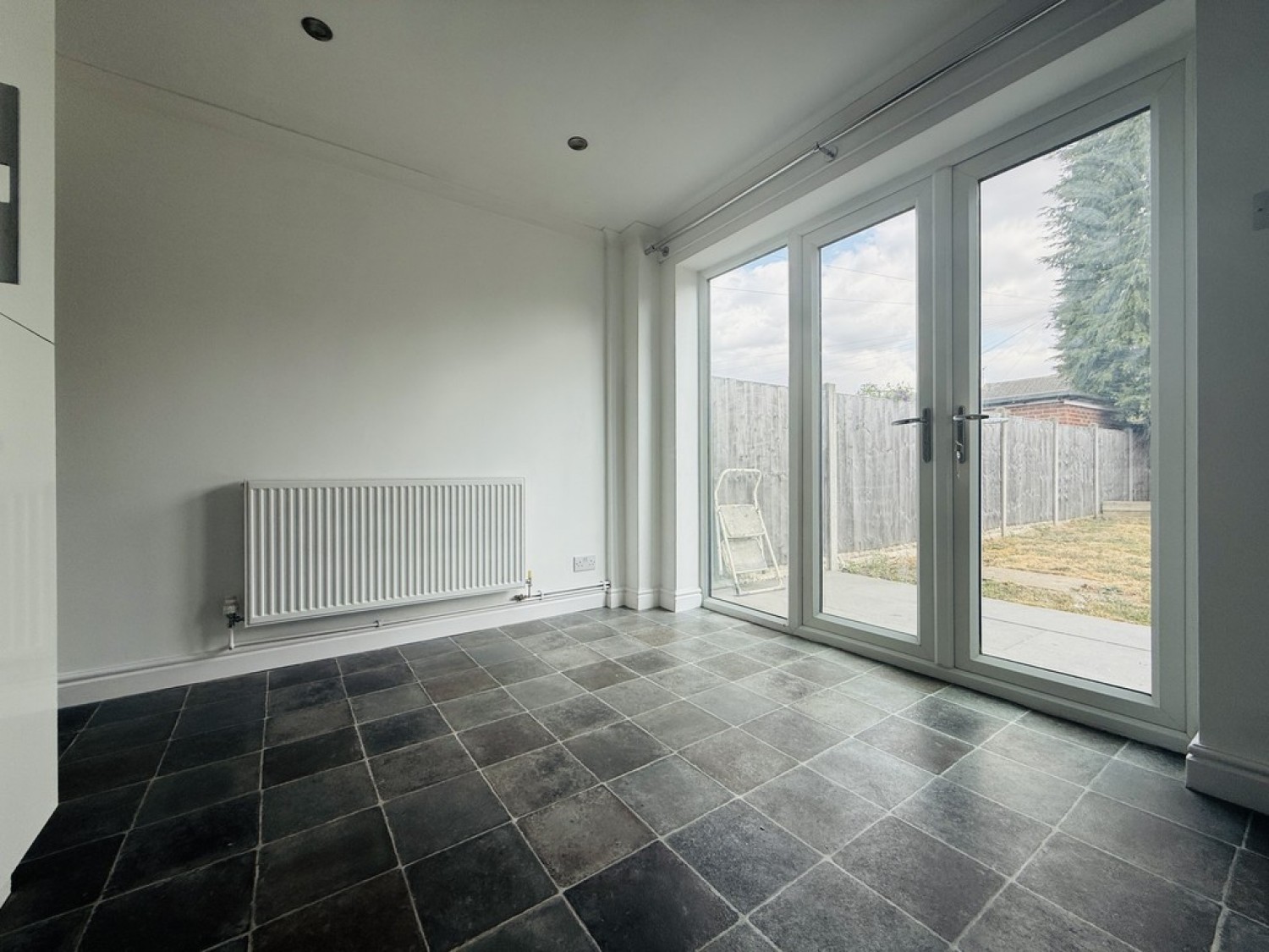 2 bedroom House for Letting Dale End Close, Hinckley