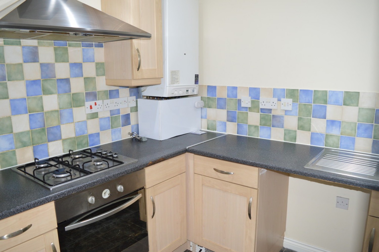 2 bedroom Flat for Letting Ashley Cross, Poole