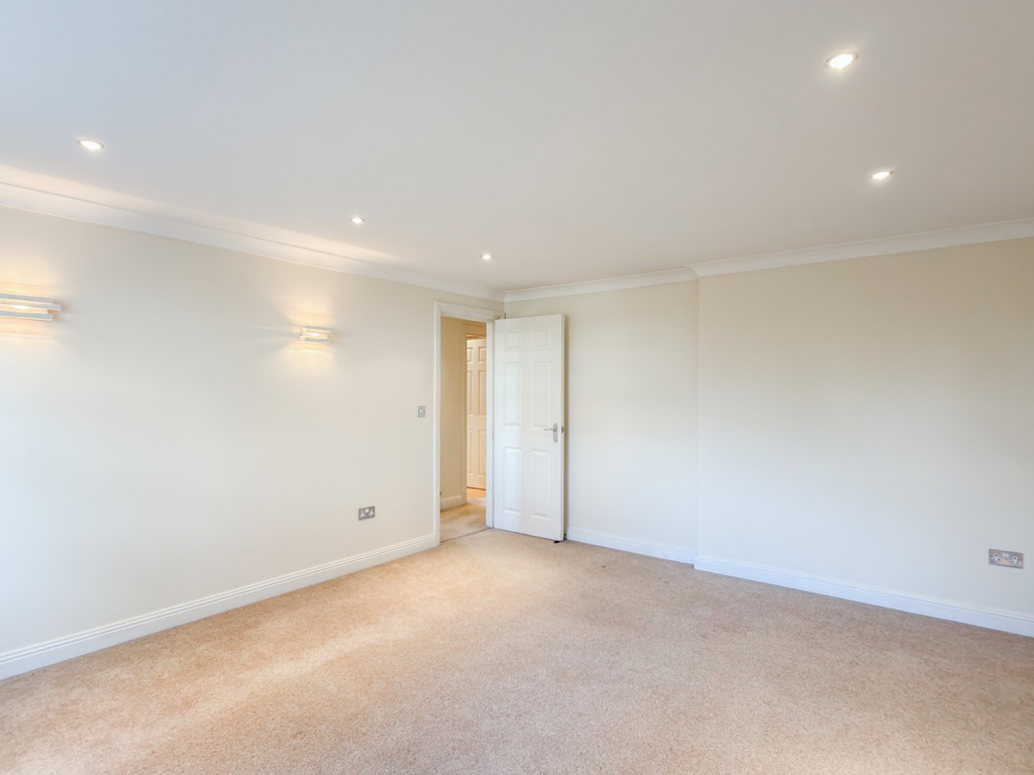 2 bedroom Flat in Lower Parkstone, Poole