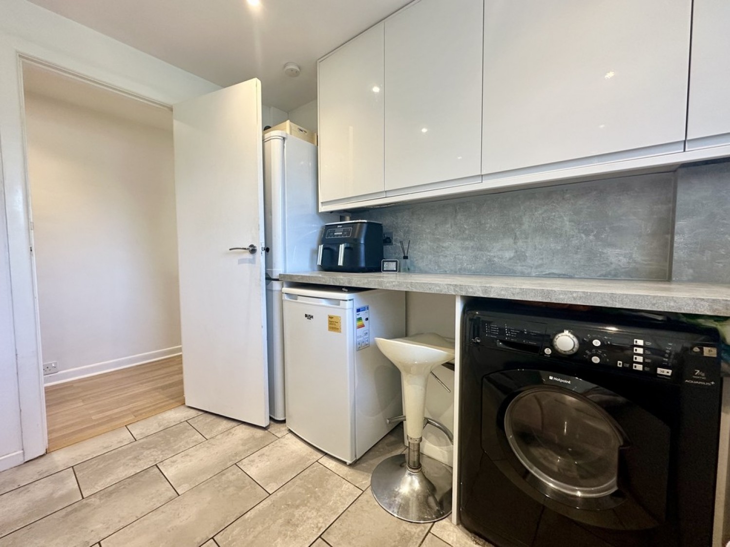 1 bedroom Flat for Letting Mount Pleasant Road, Poole