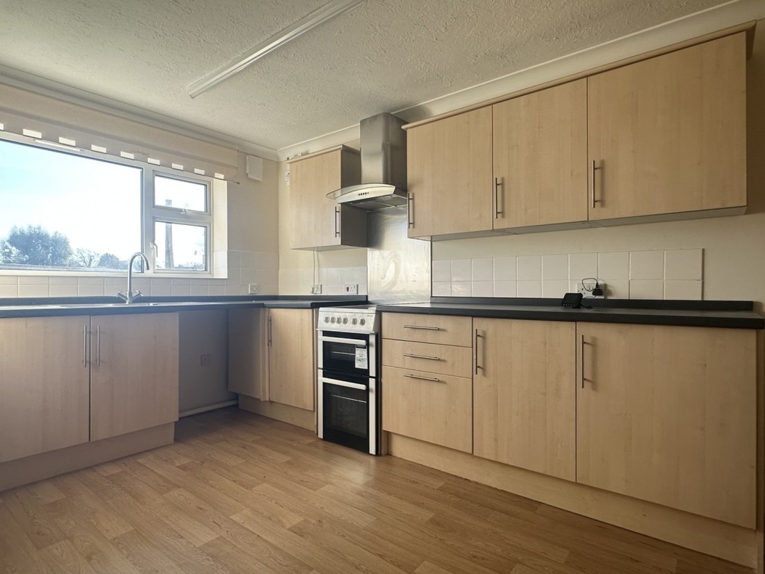 2 bedroom Flat for Letting Dorchester Road, Wool, Wareham
