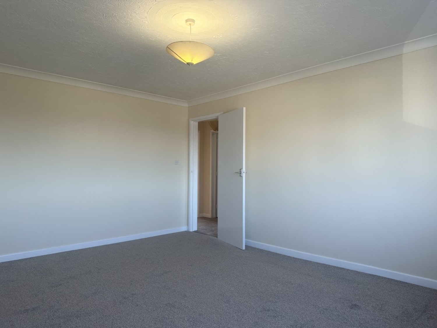 2 bedroom Flat for Letting Dorchester Road, Wool, Wareham
