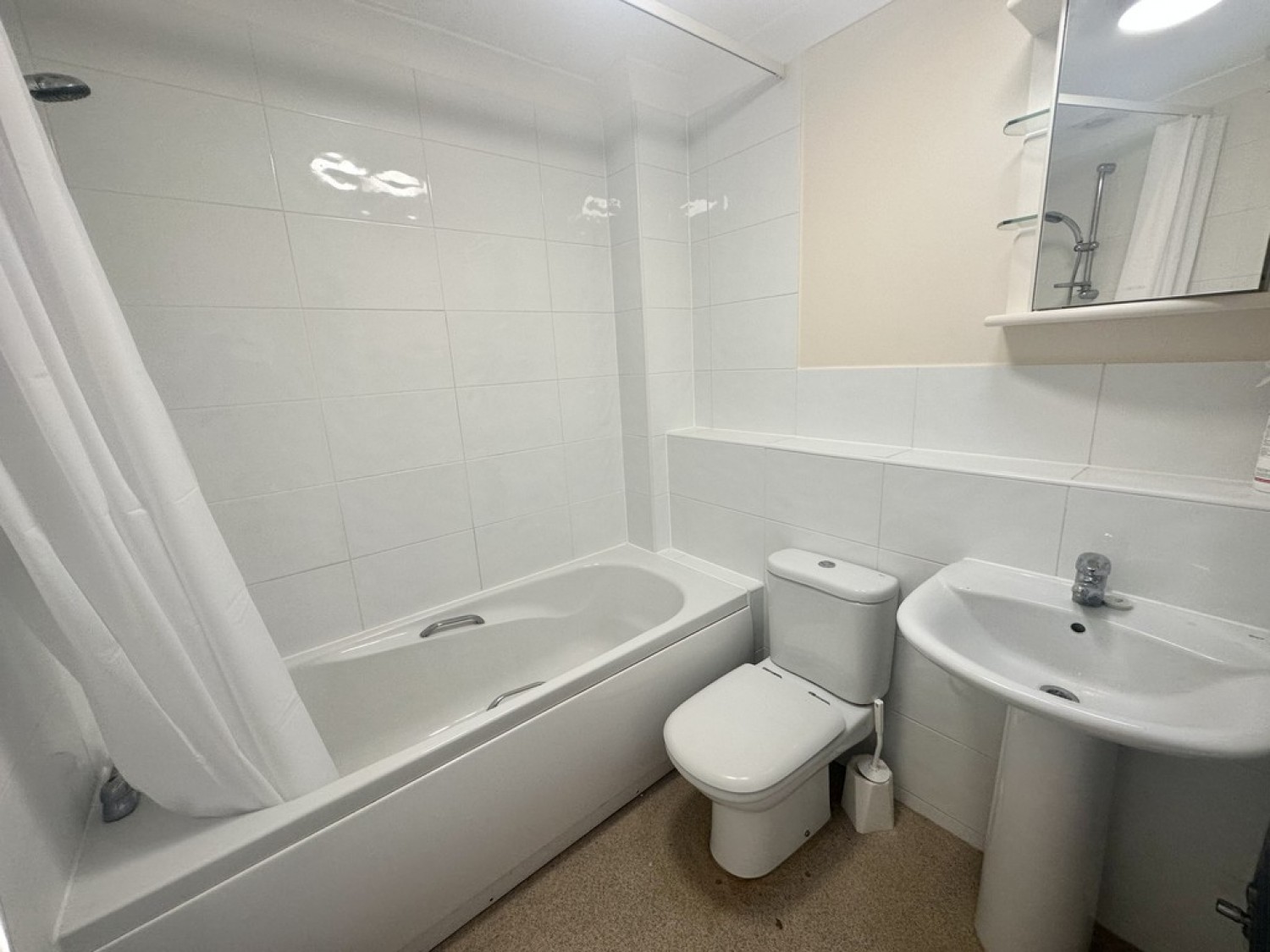 2 bedroom Flat for Letting Dorchester Road, Wool, Wareham