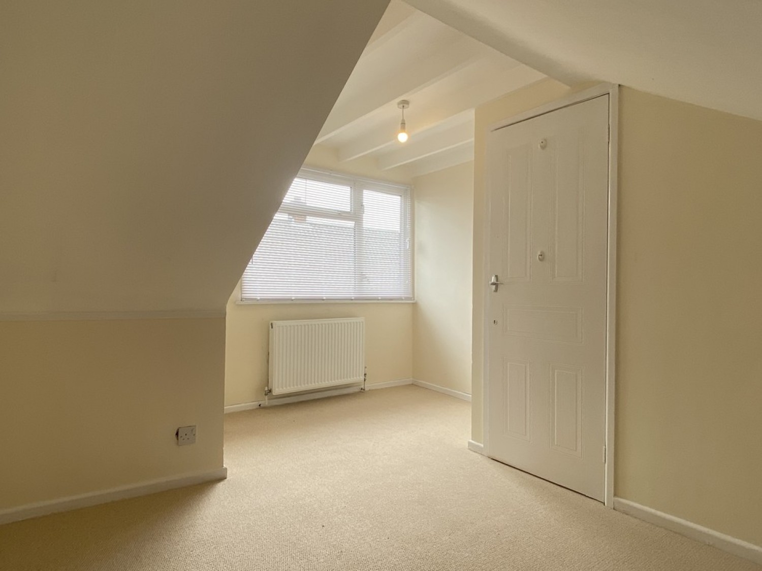 4 bedroom Bungalow for Letting Corbiere Avenue, Poole