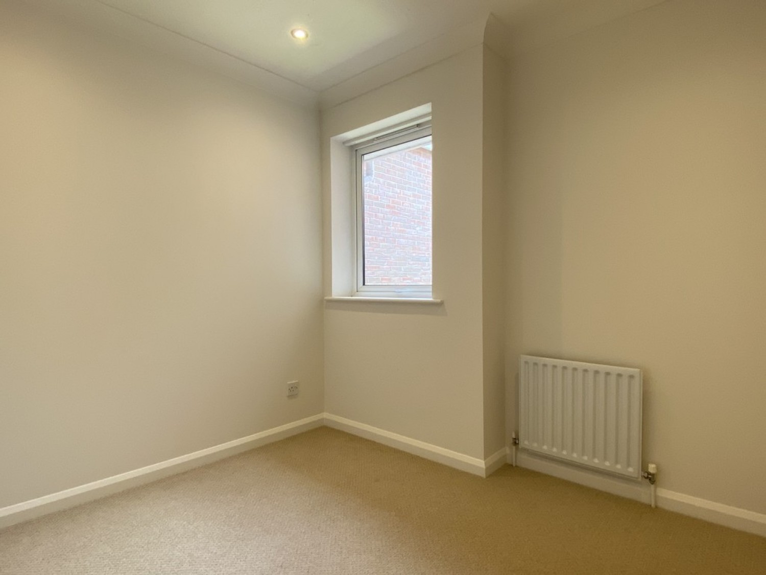 2 bedroom Flat for Letting Penn Hill Avenue, Lower Parkstone