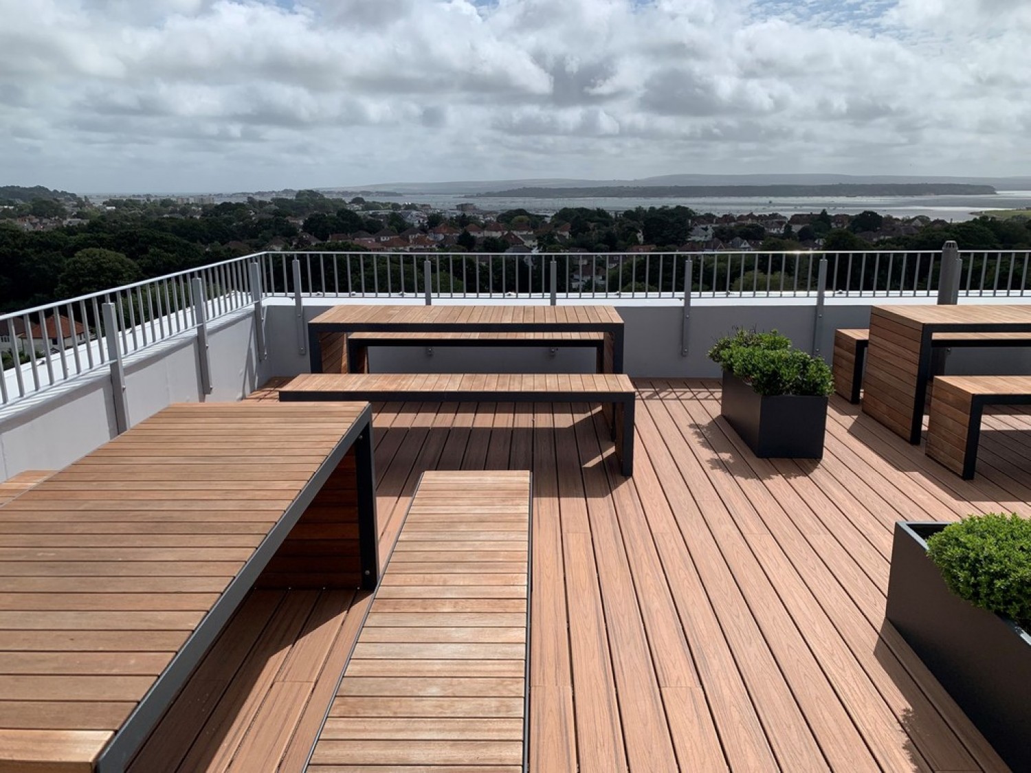 2 bedroom Flat for Letting Park Road, Poole