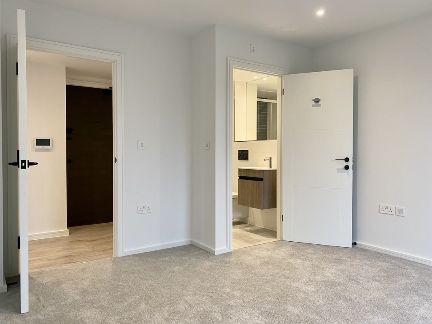 2 bedroom Flat for Letting Park Road, Poole