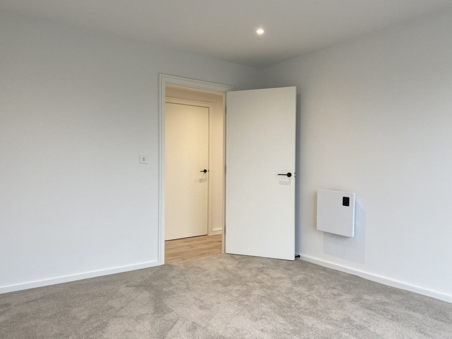 2 bedroom Flat for Letting Park Road, Poole