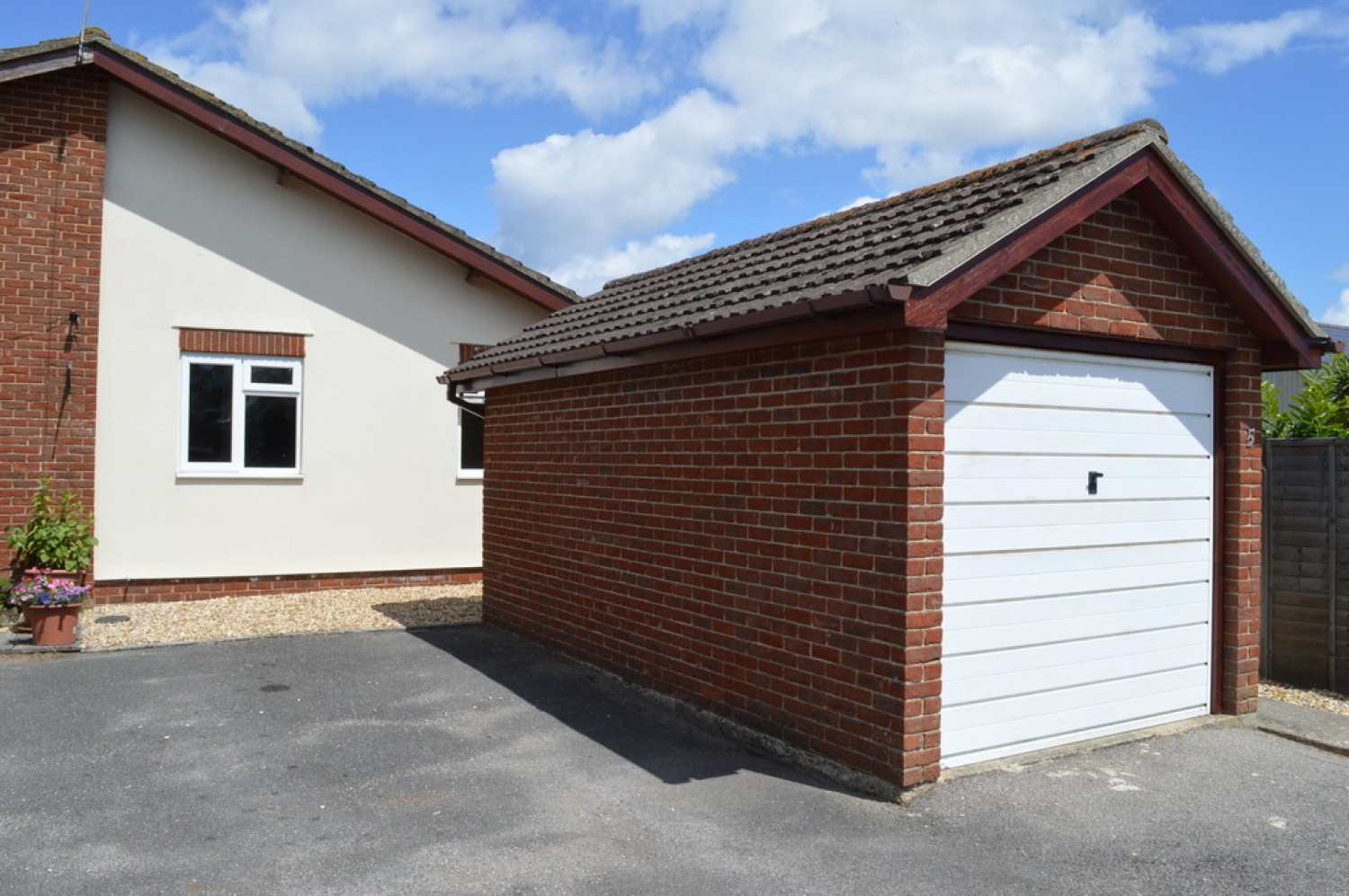2 bedroom Bungalow for Letting Poole, Dorset