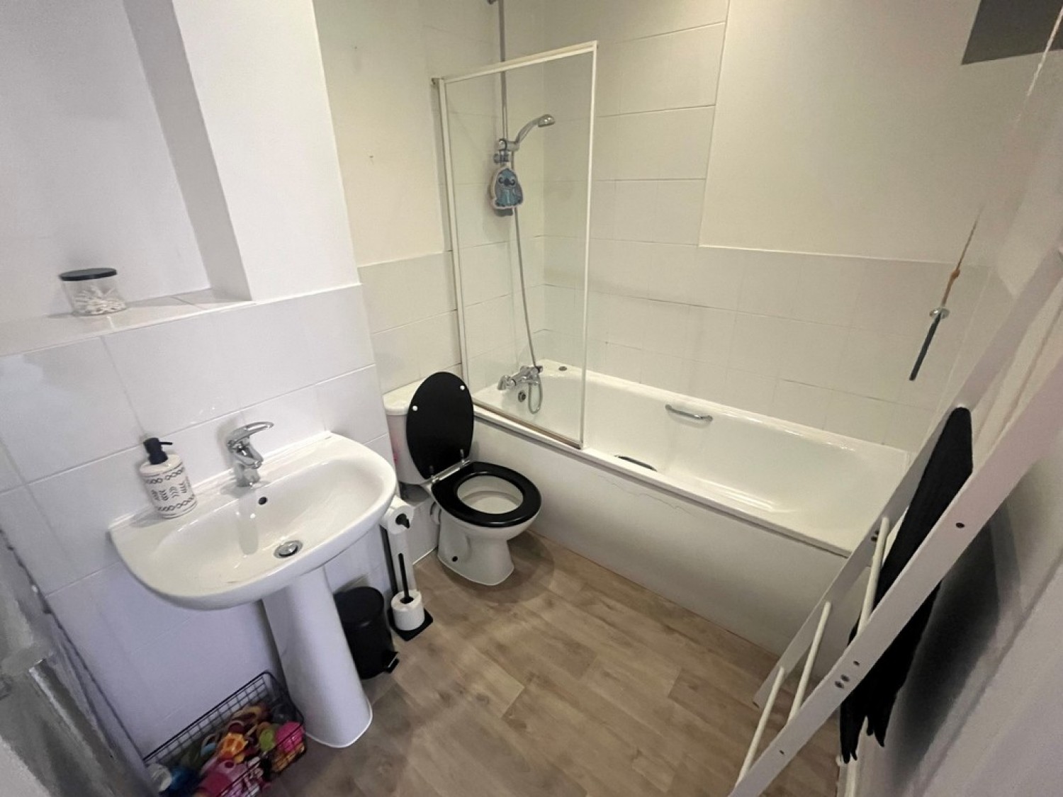 2 bedroom Flat for Letting Upton