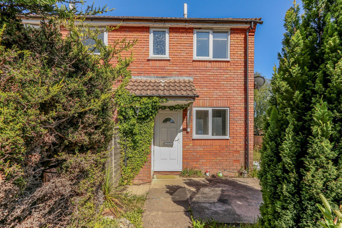 Mapperton Close, Canford Heath