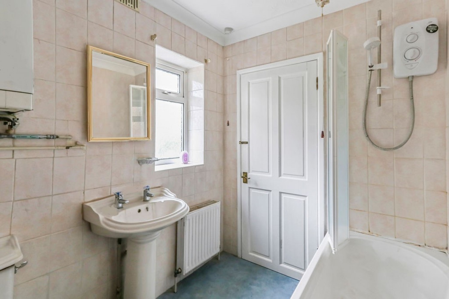 3 bedroom House in Skinner Street, Poole