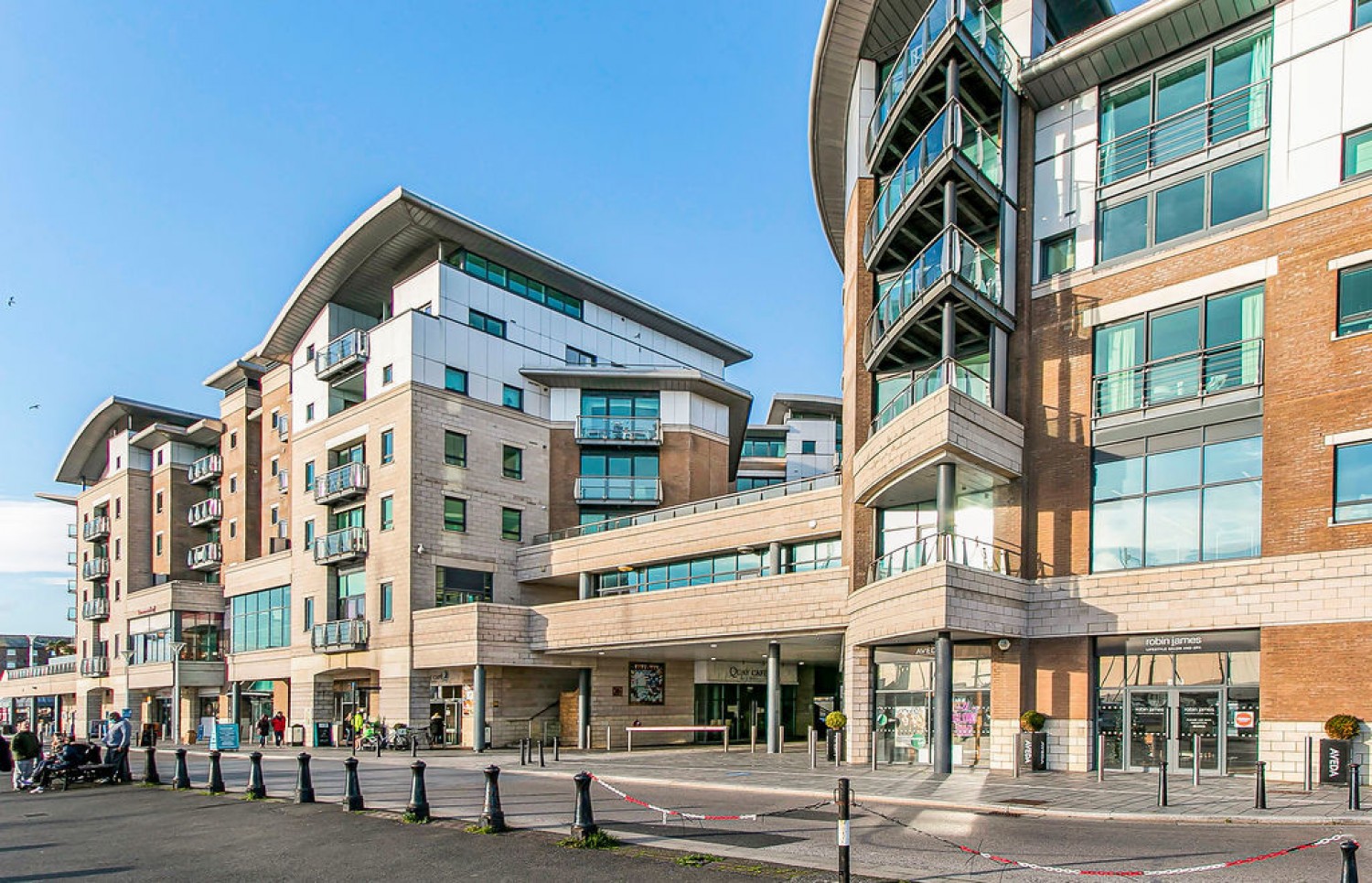 Dolphin Quays, The Quay