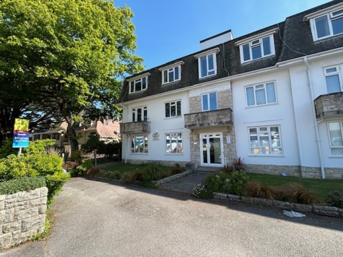 Sandbanks Road, Lilliput, Poole