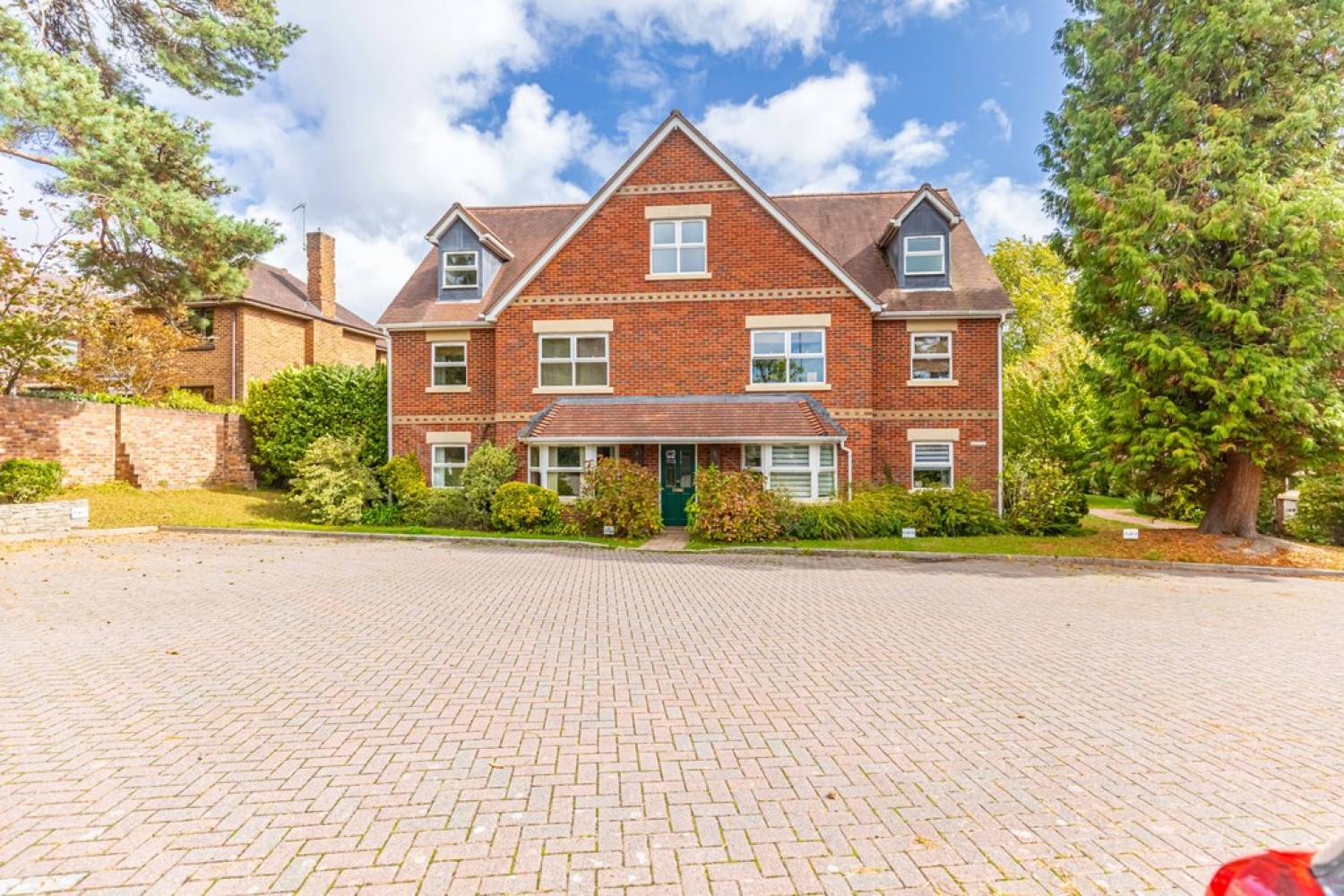 2 bedroom Flat for Sale St Peters Road, Parkstone