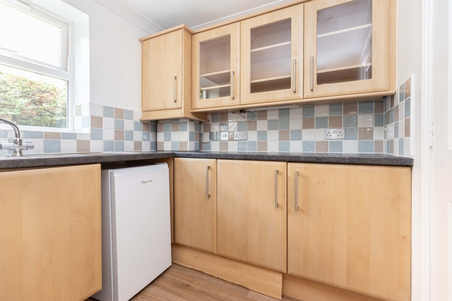 2 bedroom Flat for Sale St Peters Road, Parkstone
