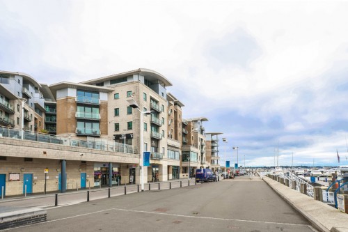 Dolphin Quays, The Quay