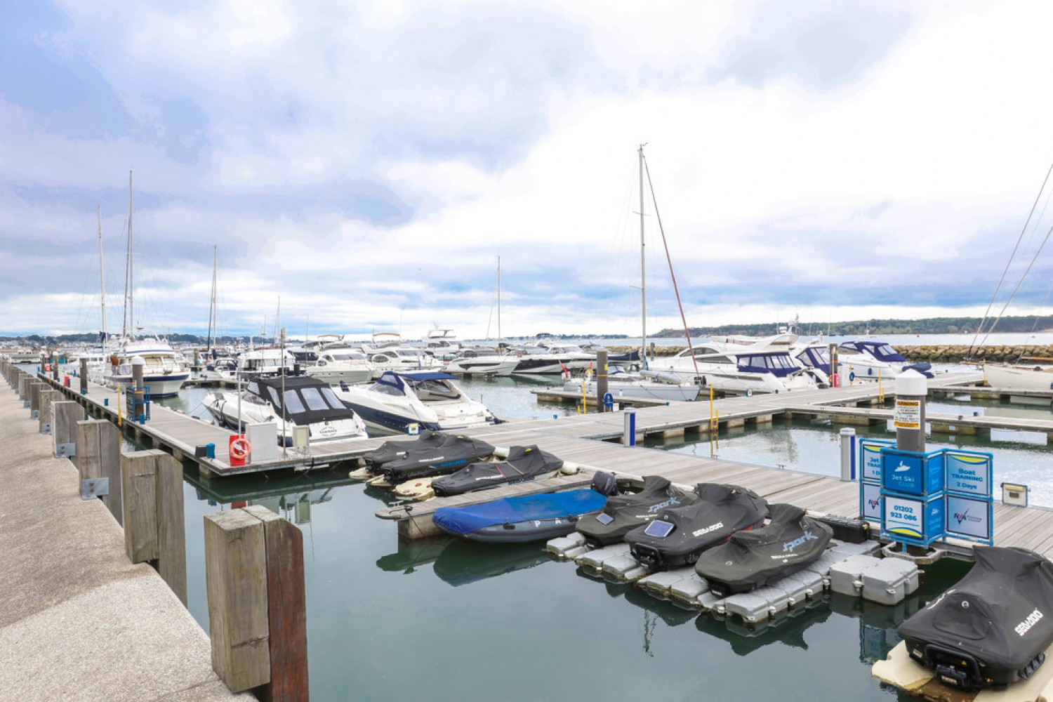 1 bedroom Flat for Sale Dolphin Quays, The Quay