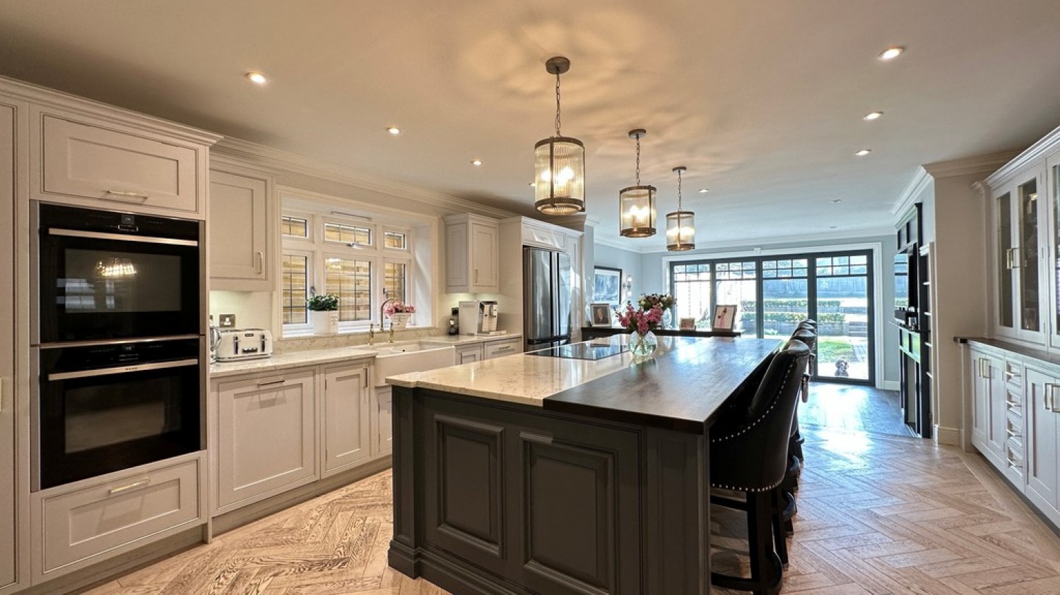 6 bedroom House in Brownsea View Avenue, Lilliput, Poole