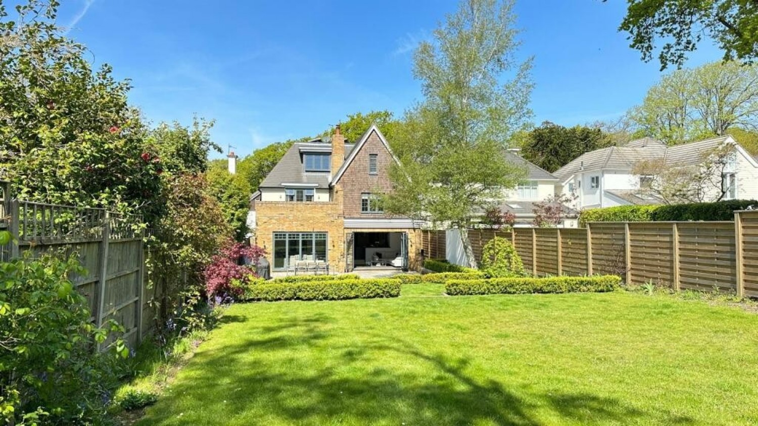 6 bedroom House for Letting Brownsea View Avenue, Lilliput, Poole