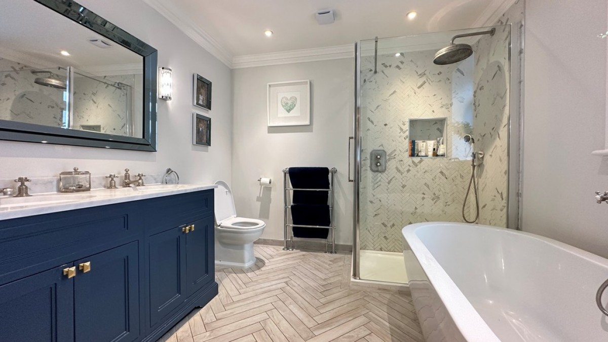 Brownsea View Avenue, Lilliput, Poole