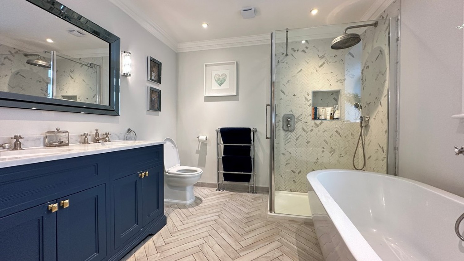 6 bedroom House in Brownsea View Avenue, Lilliput, Poole