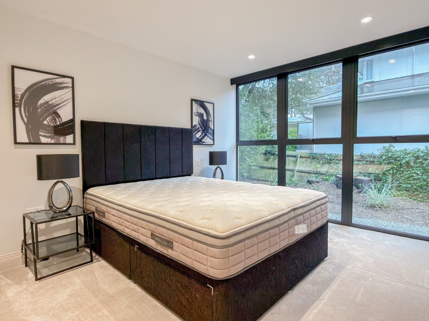 3 bedroom Flat in Bessborough Road, Canford Cliffs , Poole