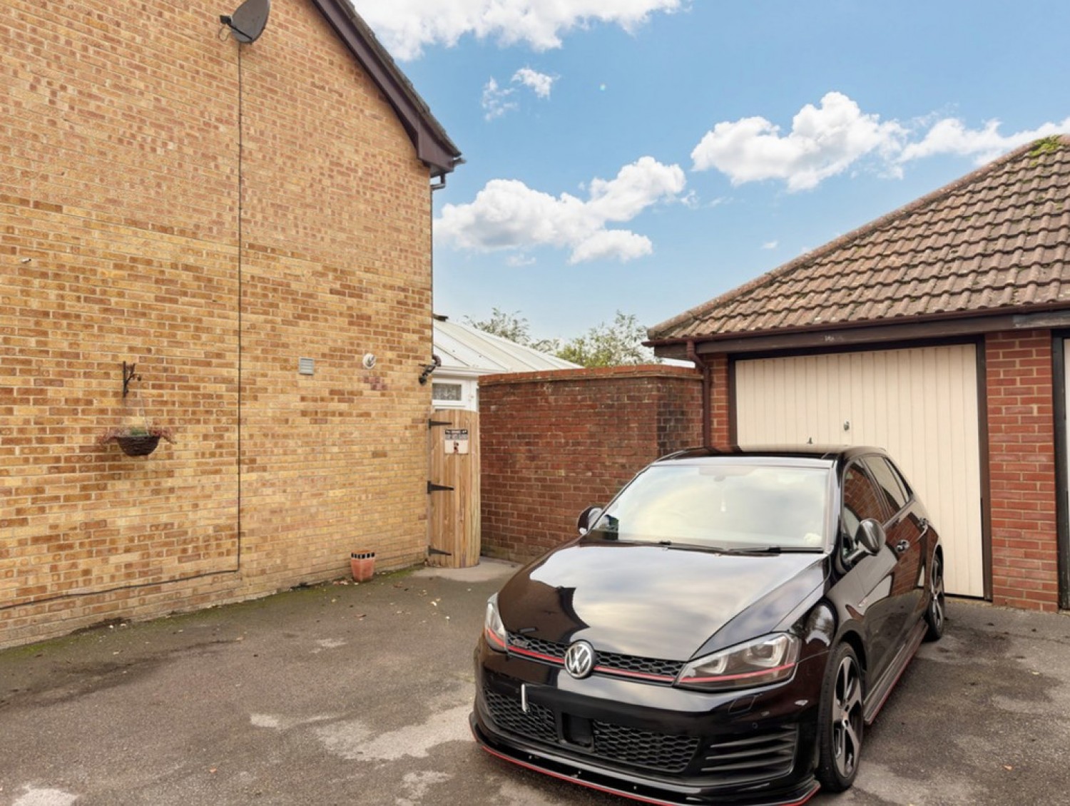 Harcombe Close, Poole