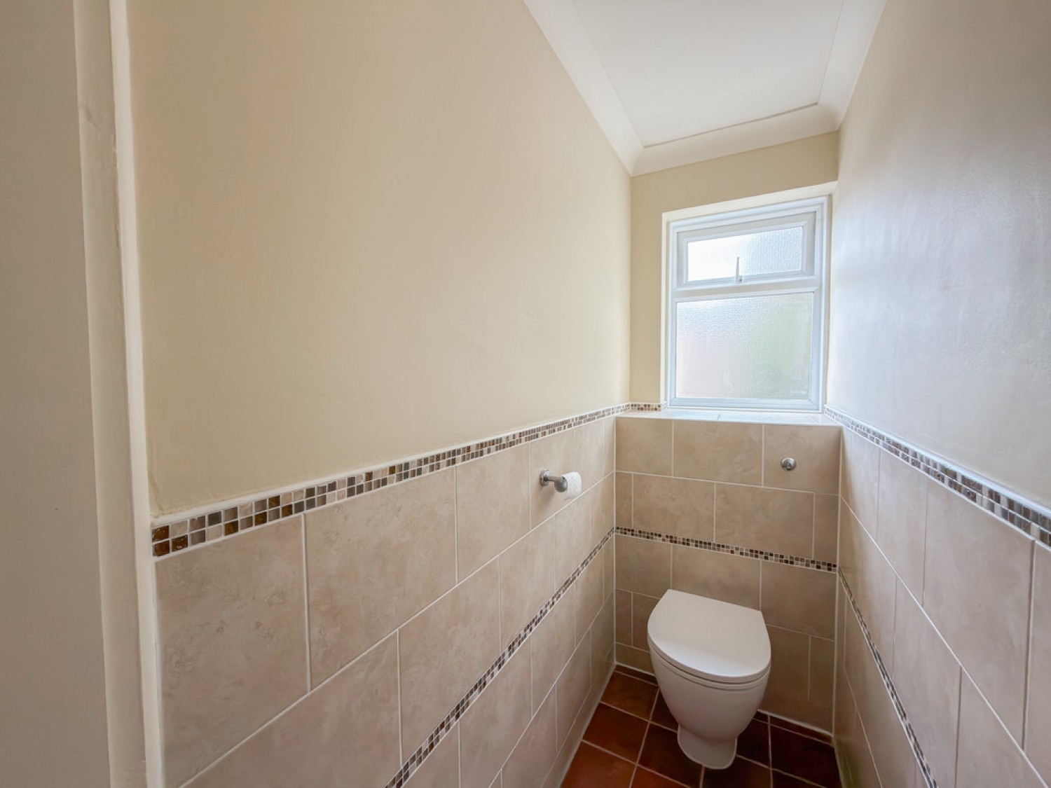 2 bedroom Flat for Letting The Avenue, Poole