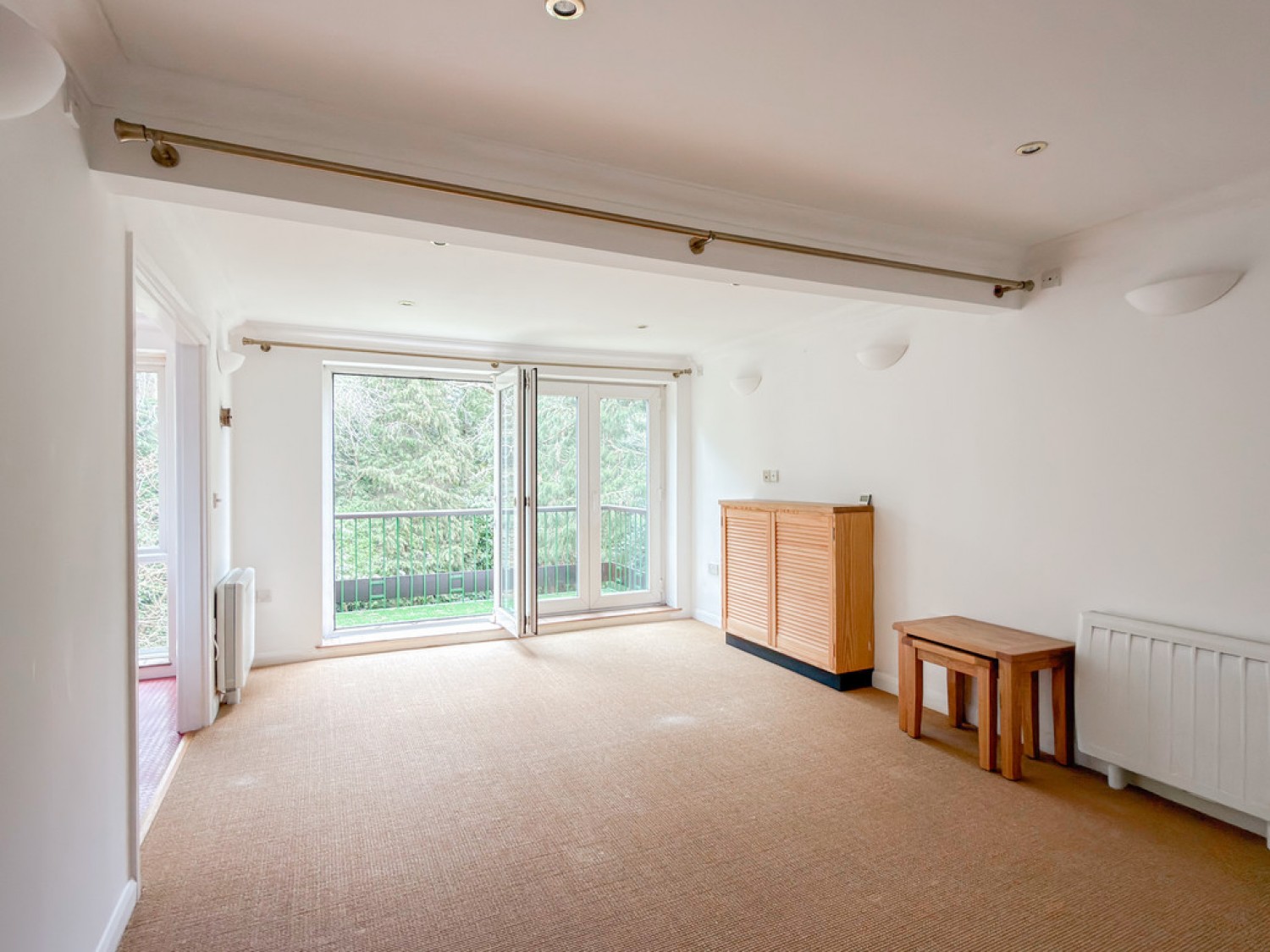 2 bedroom Flat for Letting The Avenue, Poole