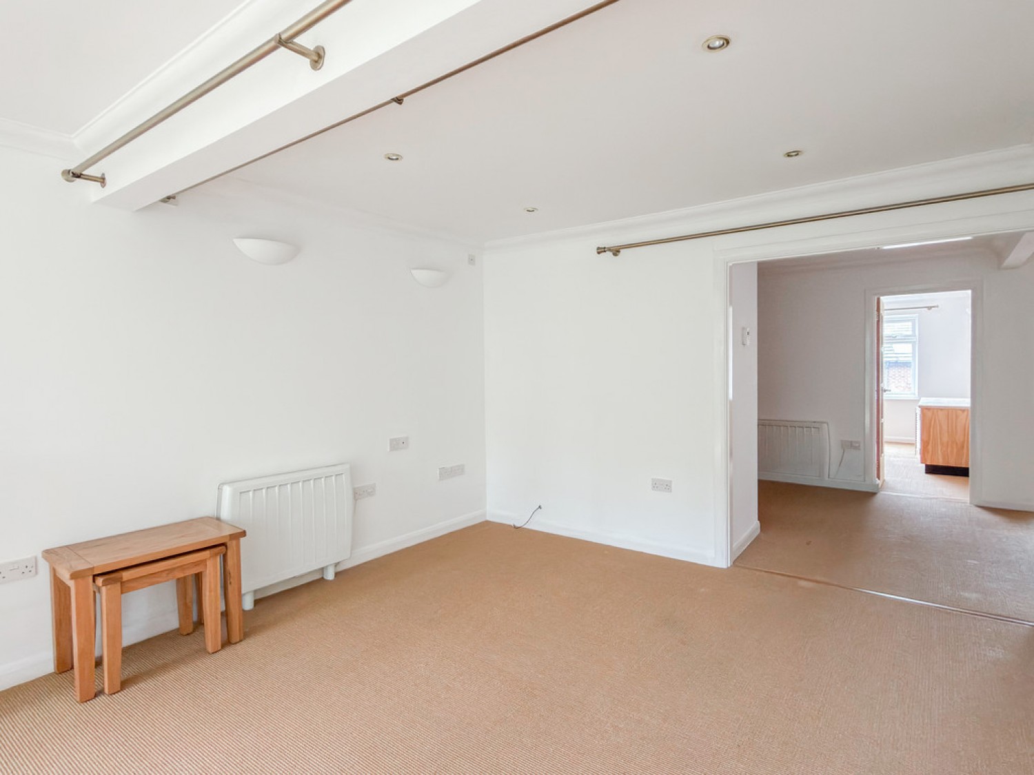 2 bedroom Flat for Letting The Avenue, Poole