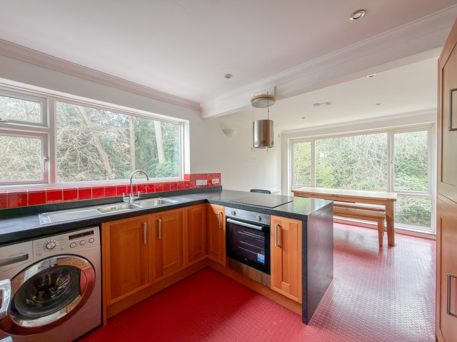 2 bedroom Flat for Letting The Avenue, Poole