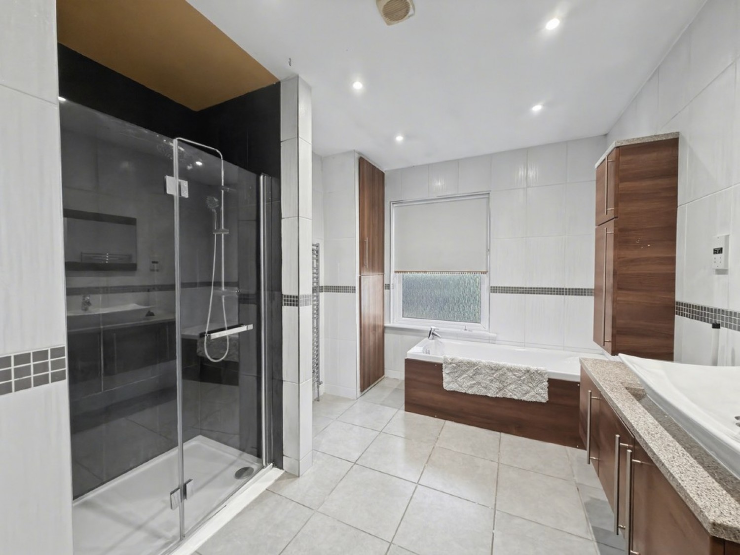 Lodge Close, Penn Hill