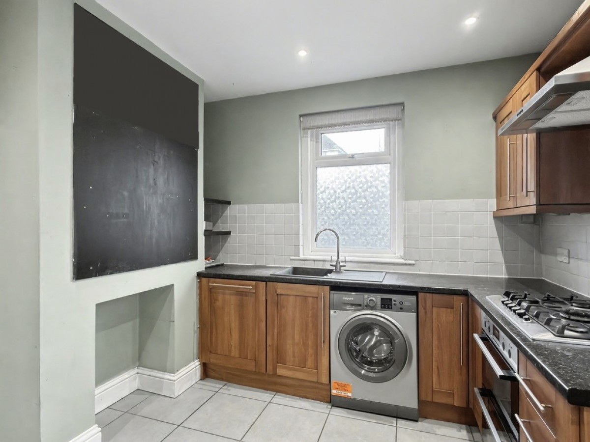 Lodge Close, Penn Hill