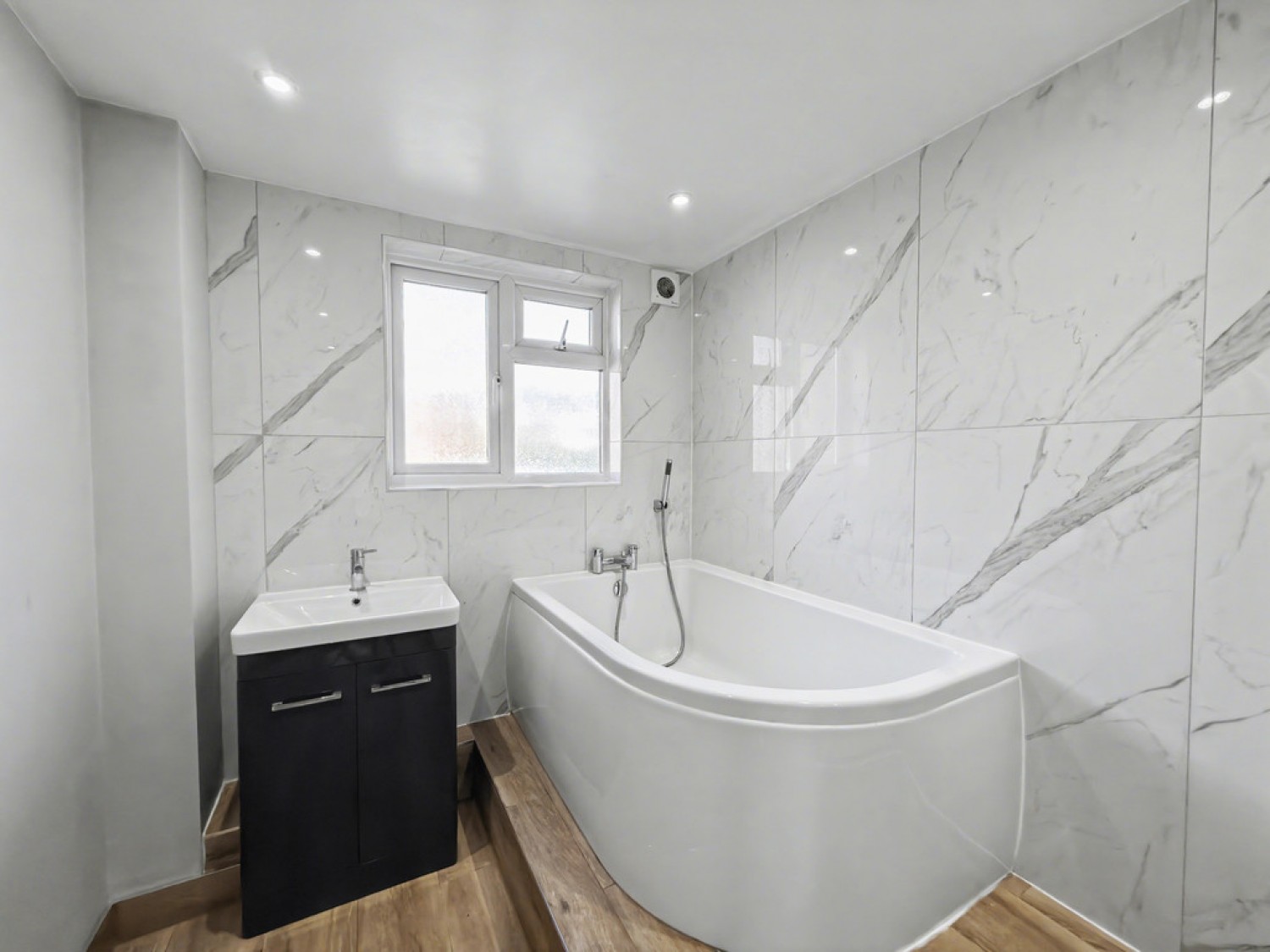 2 bedroom Flat for Sale Lower Parkstone, Dorset